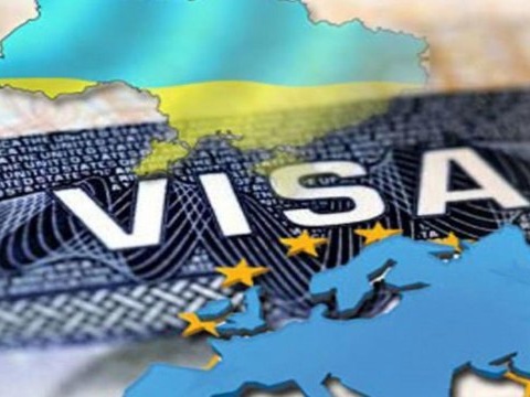 Українці почали рідше користуватися безвізом