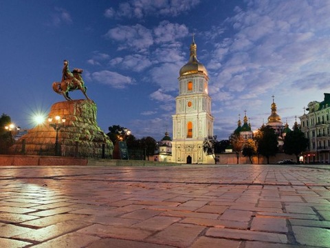 125 мільйонів — на реконструкцію Софіївської площі
