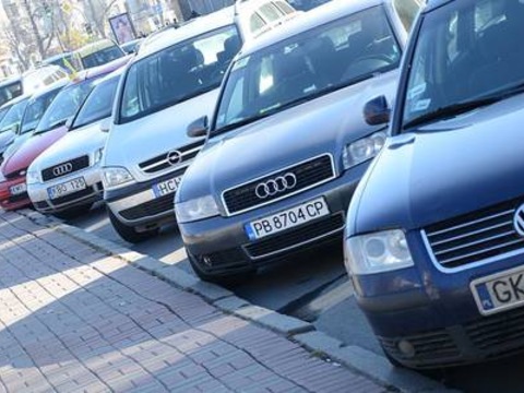 В Україні стартували величезні штрафи за нерозмитнені авто