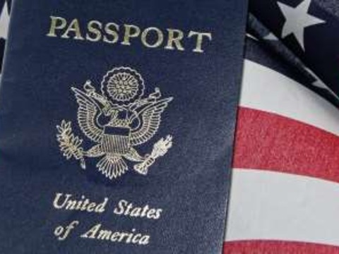 Народжені в США більше не отримуватимуть американське громадянство автоматично