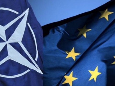ЄС і НАТО готові до переговорів про вступ з Македонією після зміни назви