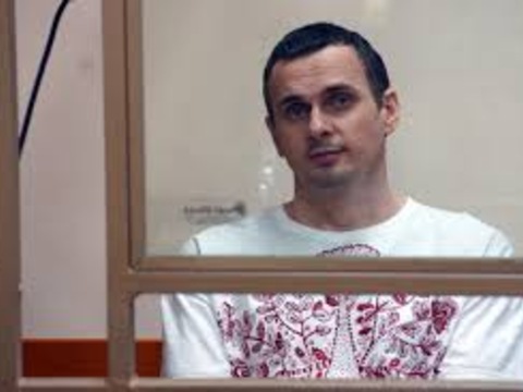 Сім’я Олега Сенцова отримає благодійну допомогу від українців австралії