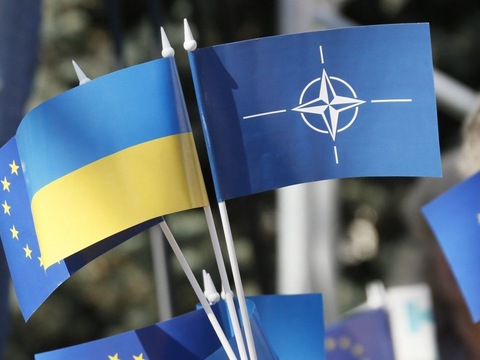 Названо ще одну обов’язкову умову для вступу України в ЄС і НАТО