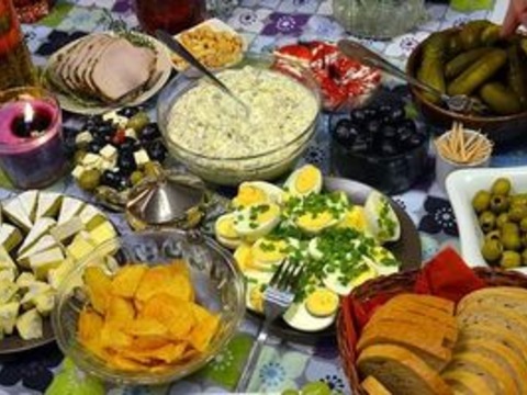 Названо найбільш «підступні» продукти новорічного столу