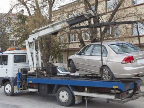 У Києві з’явилося «єдине вікно» для повернення евакуйованих автівок