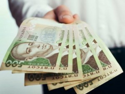 Назвали переваги та недоліки роботи у торгівлі
