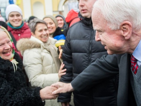 У Києві з’явилася вулиця Джона Маккейна