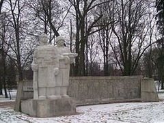 Декомунізація в Польщі: до демонтажу готують близько 500 об’єктів