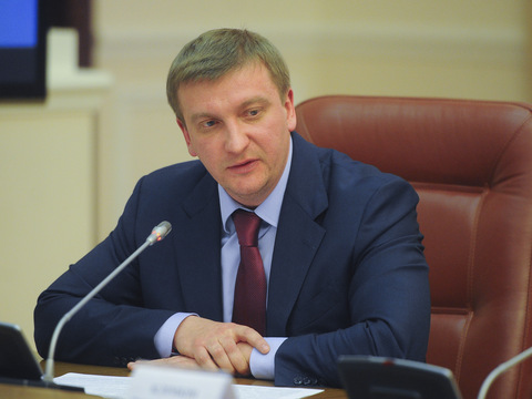 Петренко сказав, коли почнуть стягувати зарплатні борги