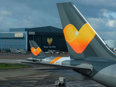 Сотні тисяч туристів з усього світу зіткнулися з наслідками краху Thomas Cook