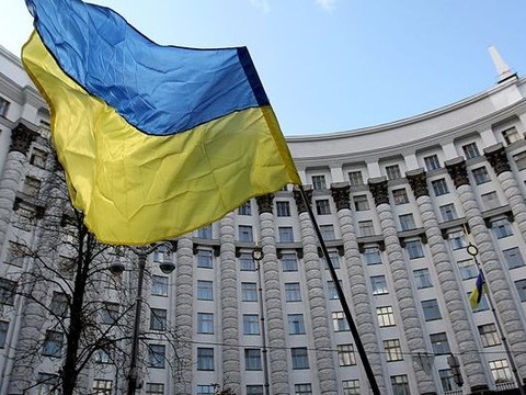 Кабмін виділив 100 млн грн на захист військових складів