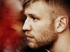 Дорн вийшов у футболці з тризубом і заспівав українську пісню на «Новой волне»