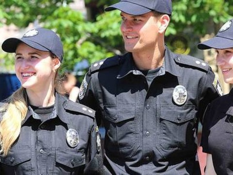 У центрі працює мобільний інформаційний центр МВС для гостей столиці