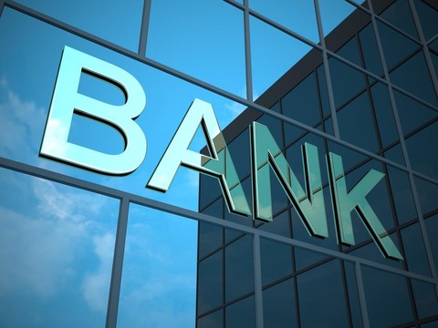 Стало відомо, кому продадуть державні банки України