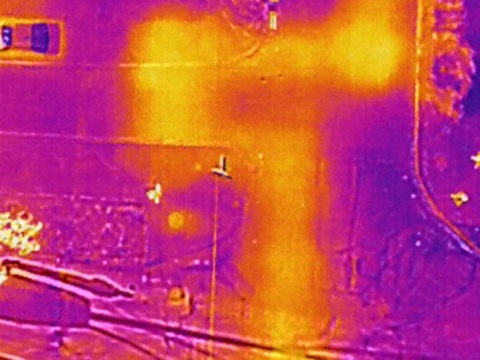 У Києві пошкодження теплотрас шукають за допомогою дронів