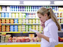У супермаркетах зменшується асортимент і зростають націнки — експерт