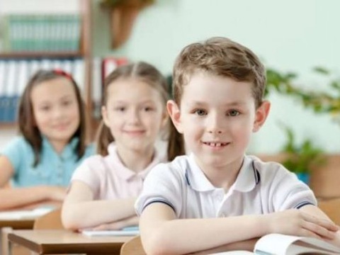З 1 вересня українські школярі будуть вчитися по-новому: що зміниться