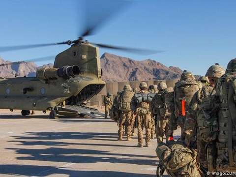 США домовилися з талібами про зменшення насильства в Афганістані