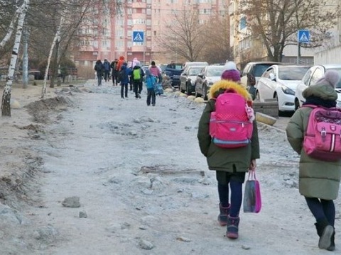 У Києві будують перший тротуар з підігрівом
