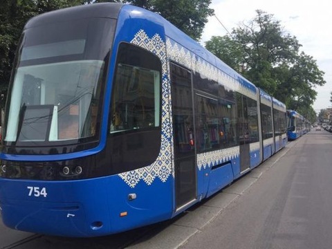 Київ купить партію трамваїв й автобусів